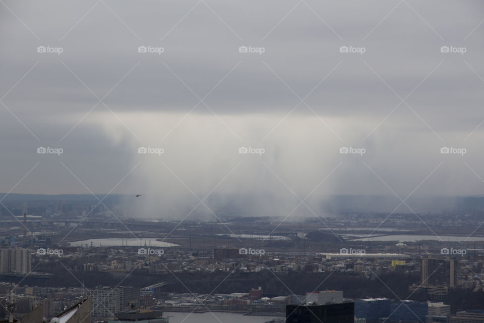 New York - local snow showers 