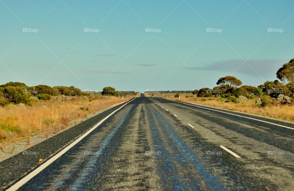 Road across the Nullarbor 