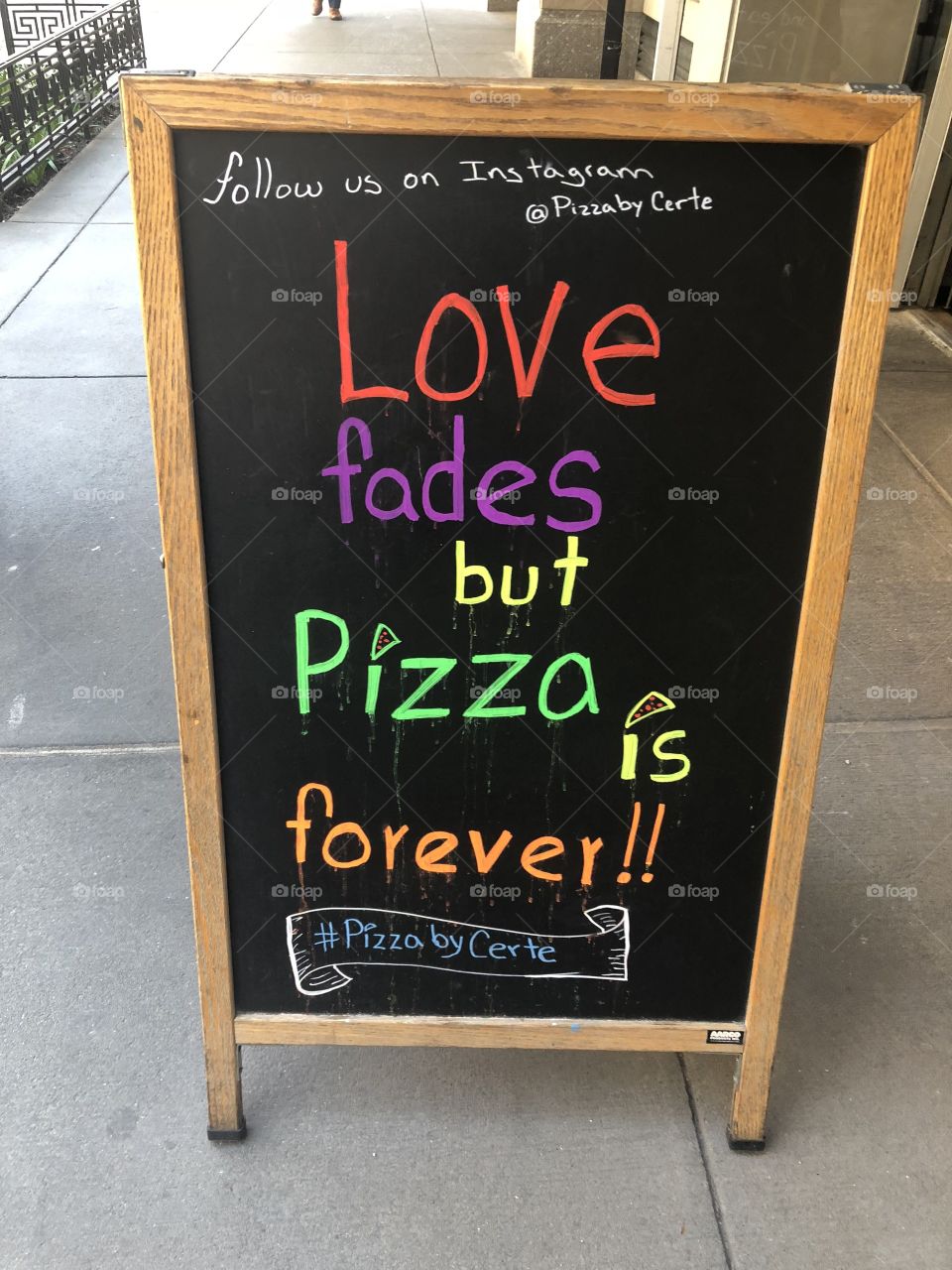 Love fades but pizza is forever 