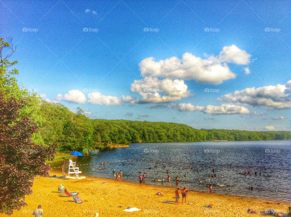 The lake of happiness . Lake on New Jersey 