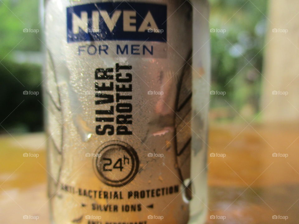 nivea deodorant