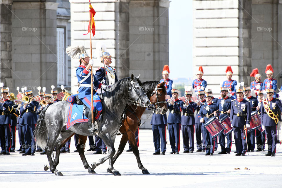 Cambio de guardia, Palacio Real, Madrid, España - Change of guard, Palacio Real, Madrid, Spain