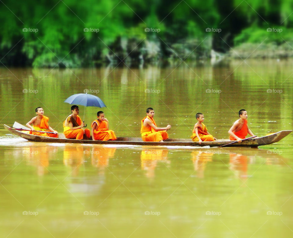 river monk laos by idanos