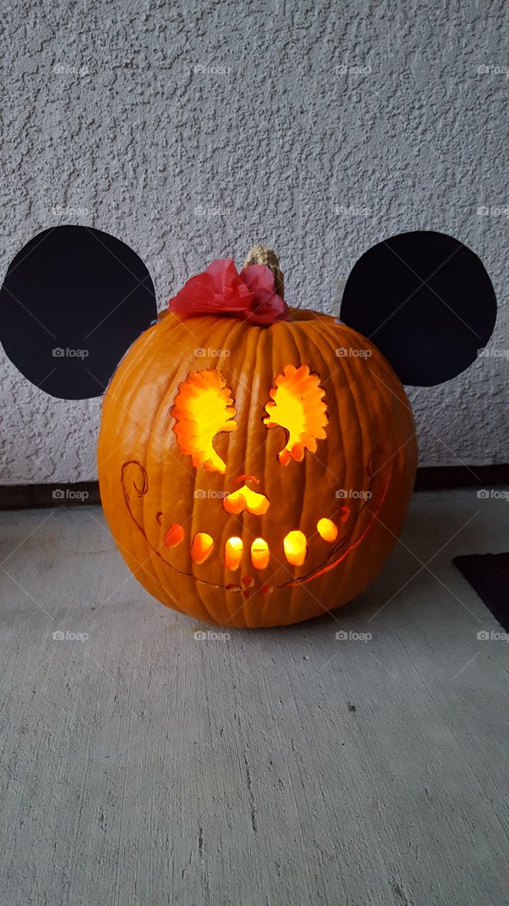 minnie mouse sugar skull pumpkin