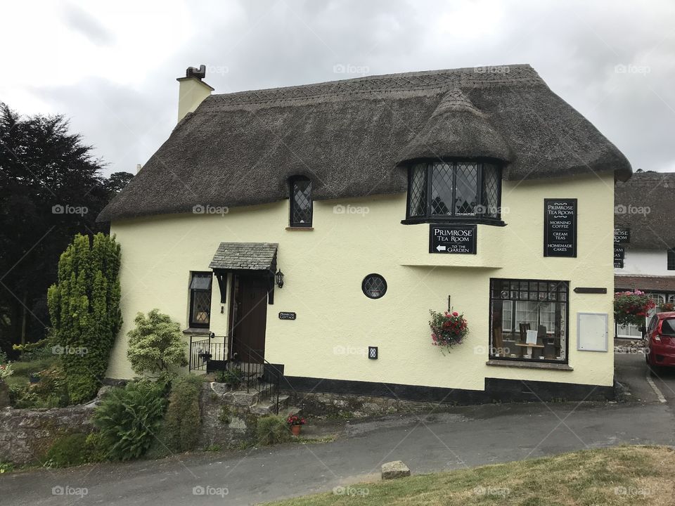 The delightful Primrose Cottage tea rooms at Lustleigh, famous world wide for its marvelous high teas.