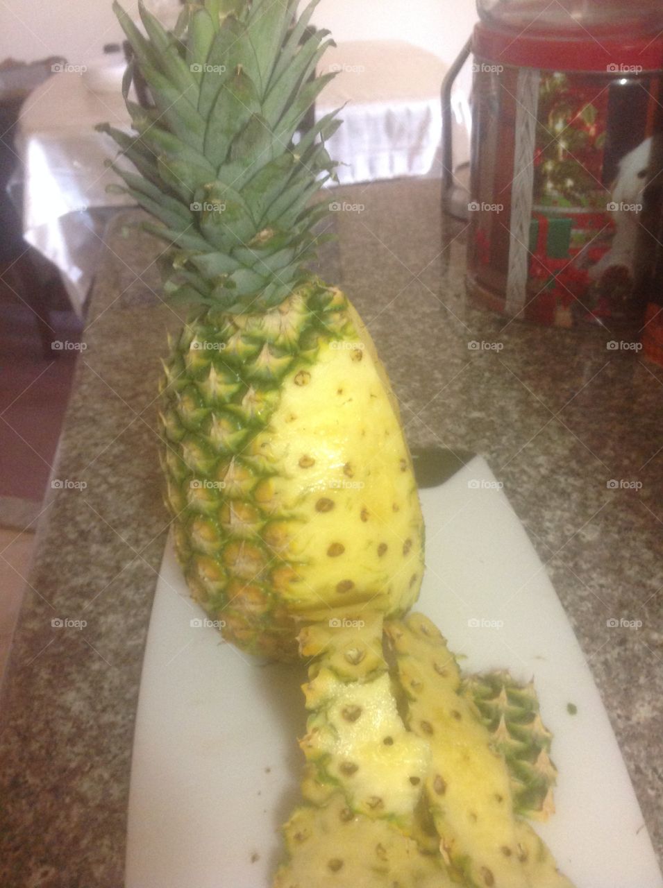 Peeling Pineapple 