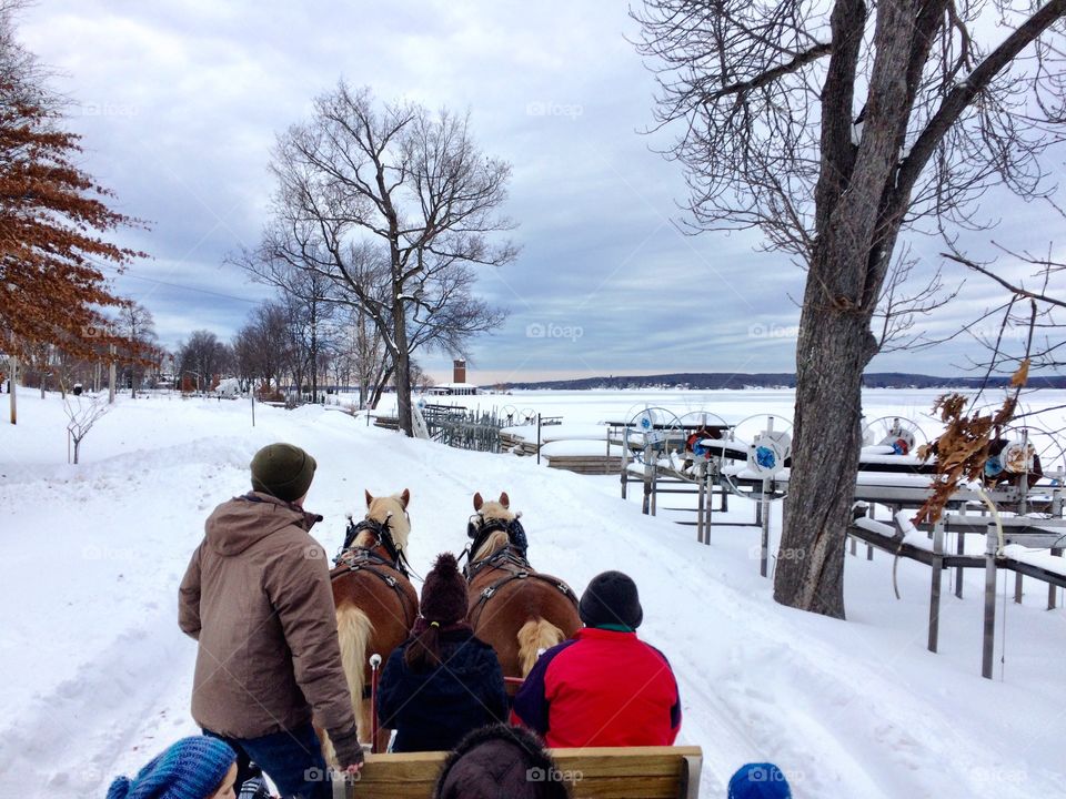 Sleigh ride through the Chautauqua Institute with the lake on the right