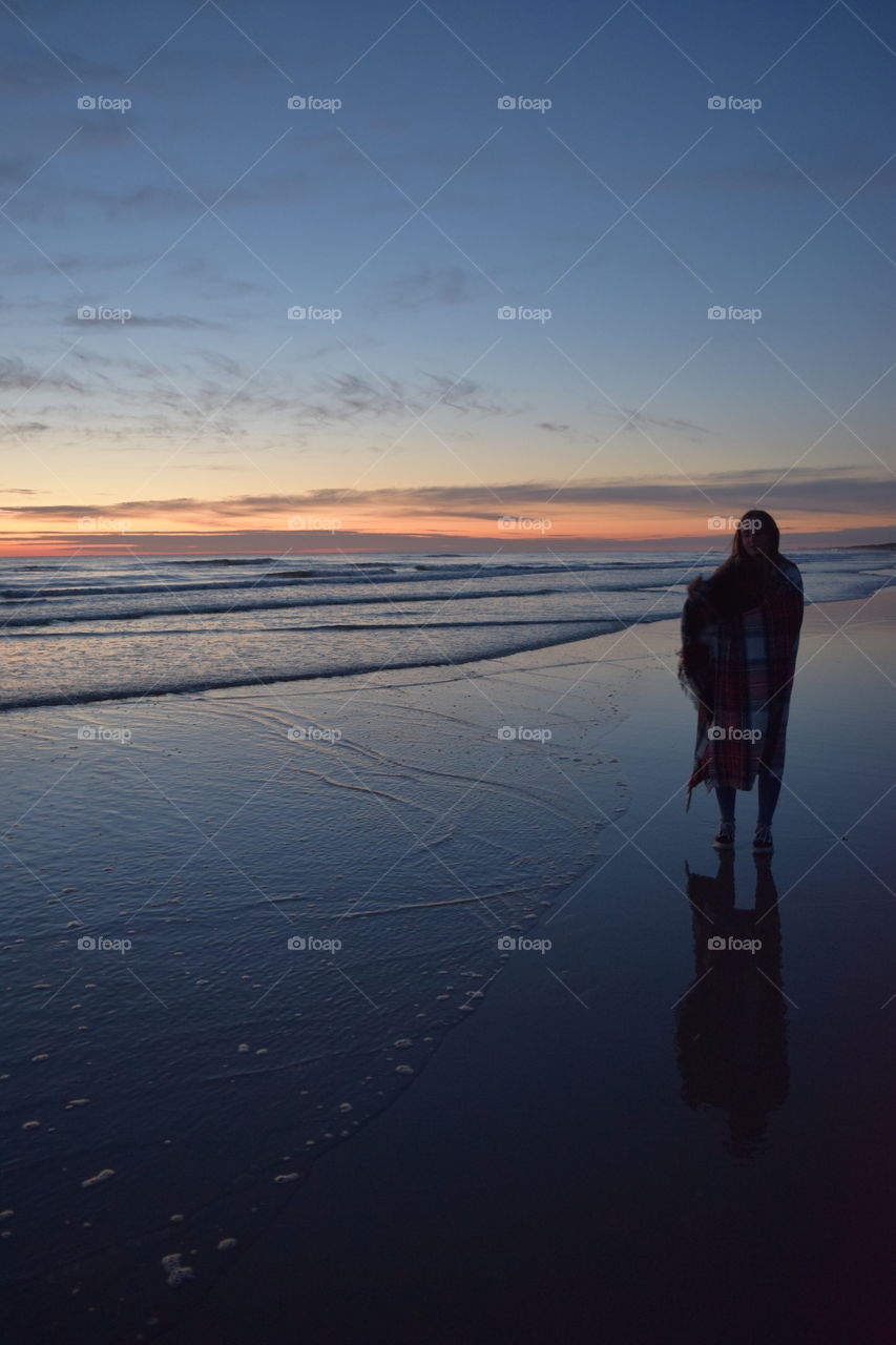 aesthetic beach night