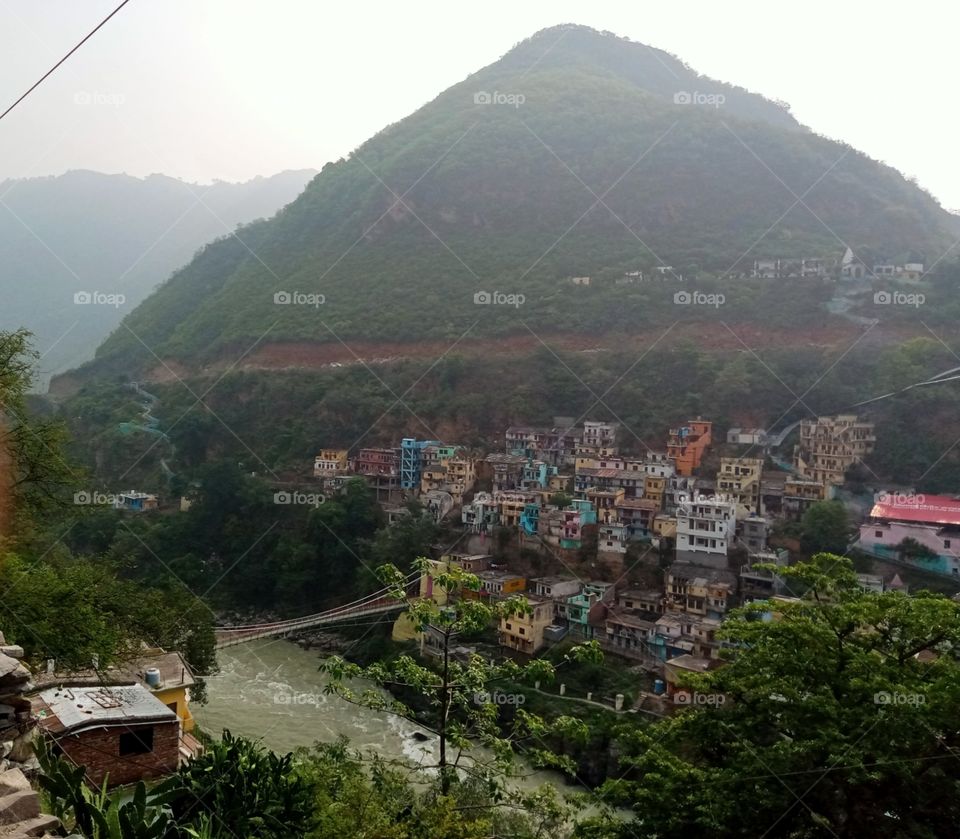 Beautiful hill town of Deoprayag