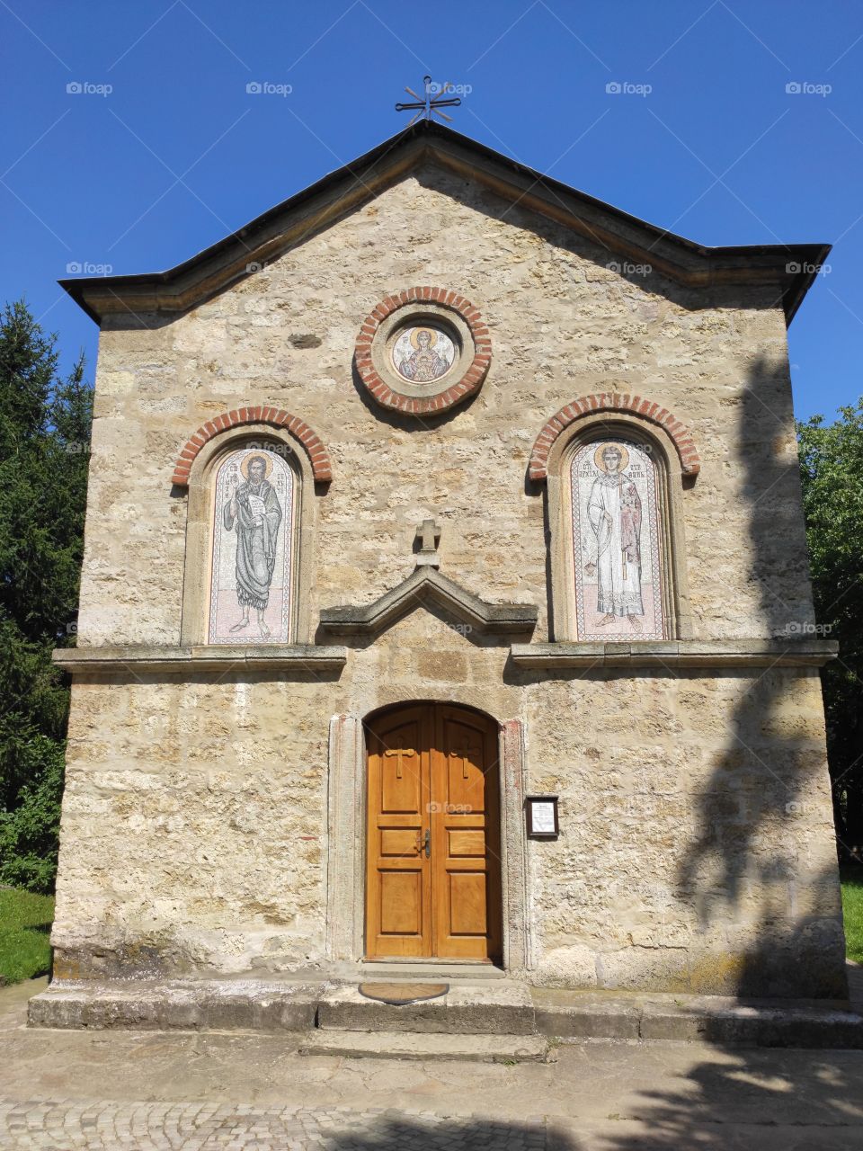 Serbian orthodox monastery Koporin entrance