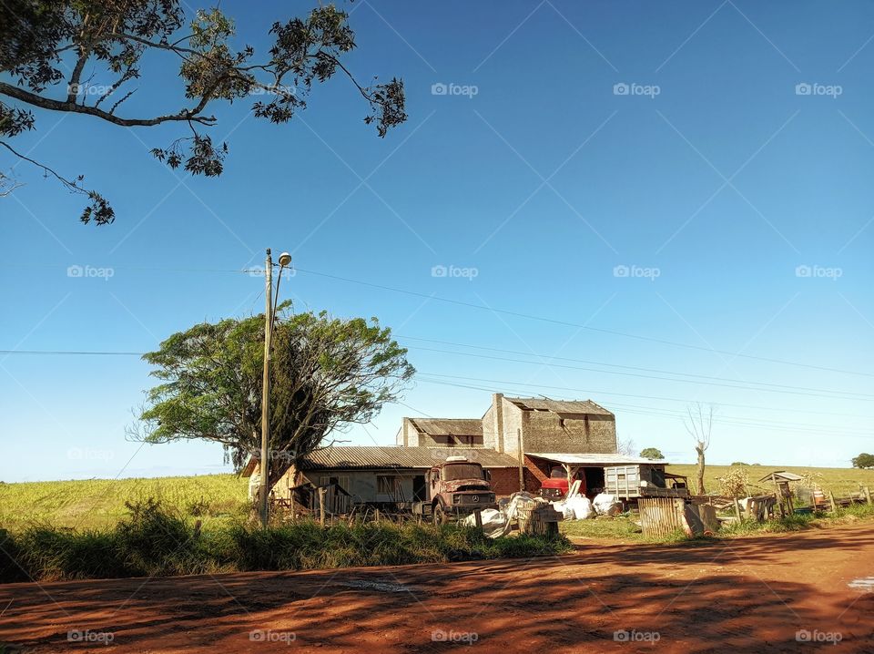 old house and the blue sky