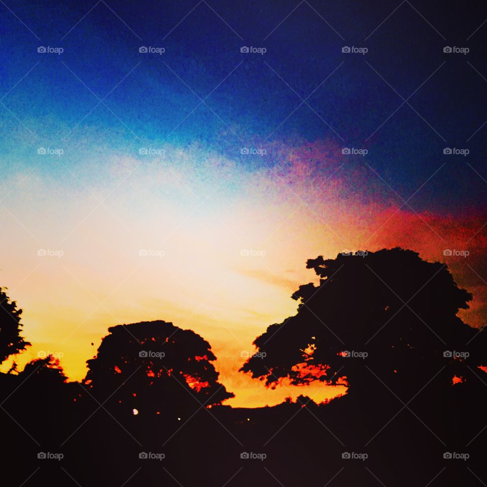 🌅Desperte, #Jundiaí, com suas lindas cores!
Ótimo #sábado a todos. 
🍃
#sol #sun #sky #céu #photo #nature #morning #alvorada #natureza #horizonte #fotografia #paisagem #inspiração #amanhecer #mobgraphy #mobgrafia #FotografeiEmJundiaí