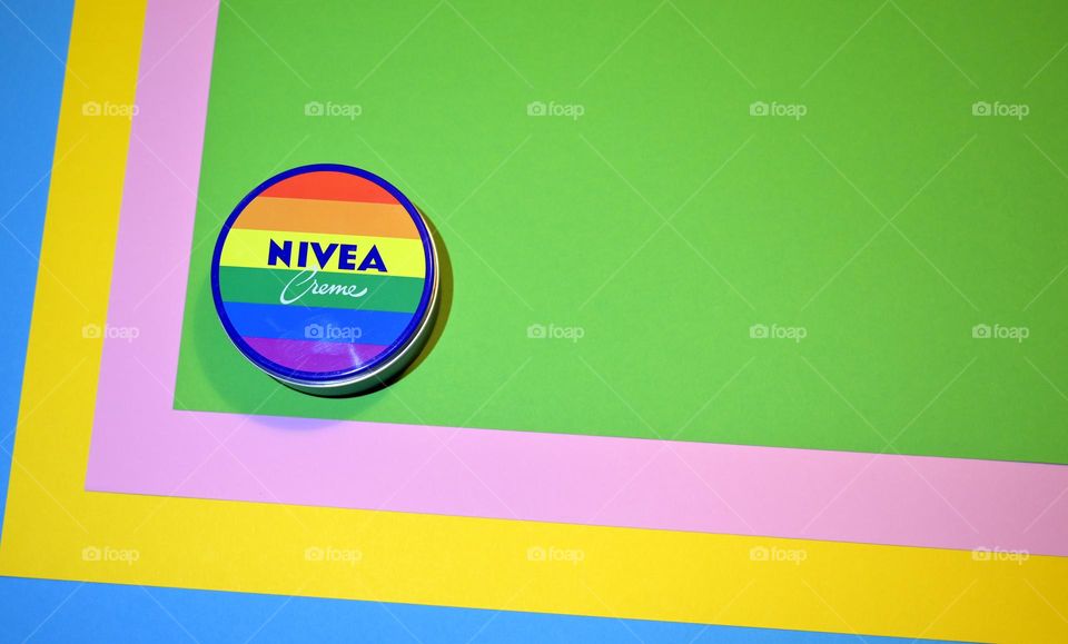 NIVEA stripes