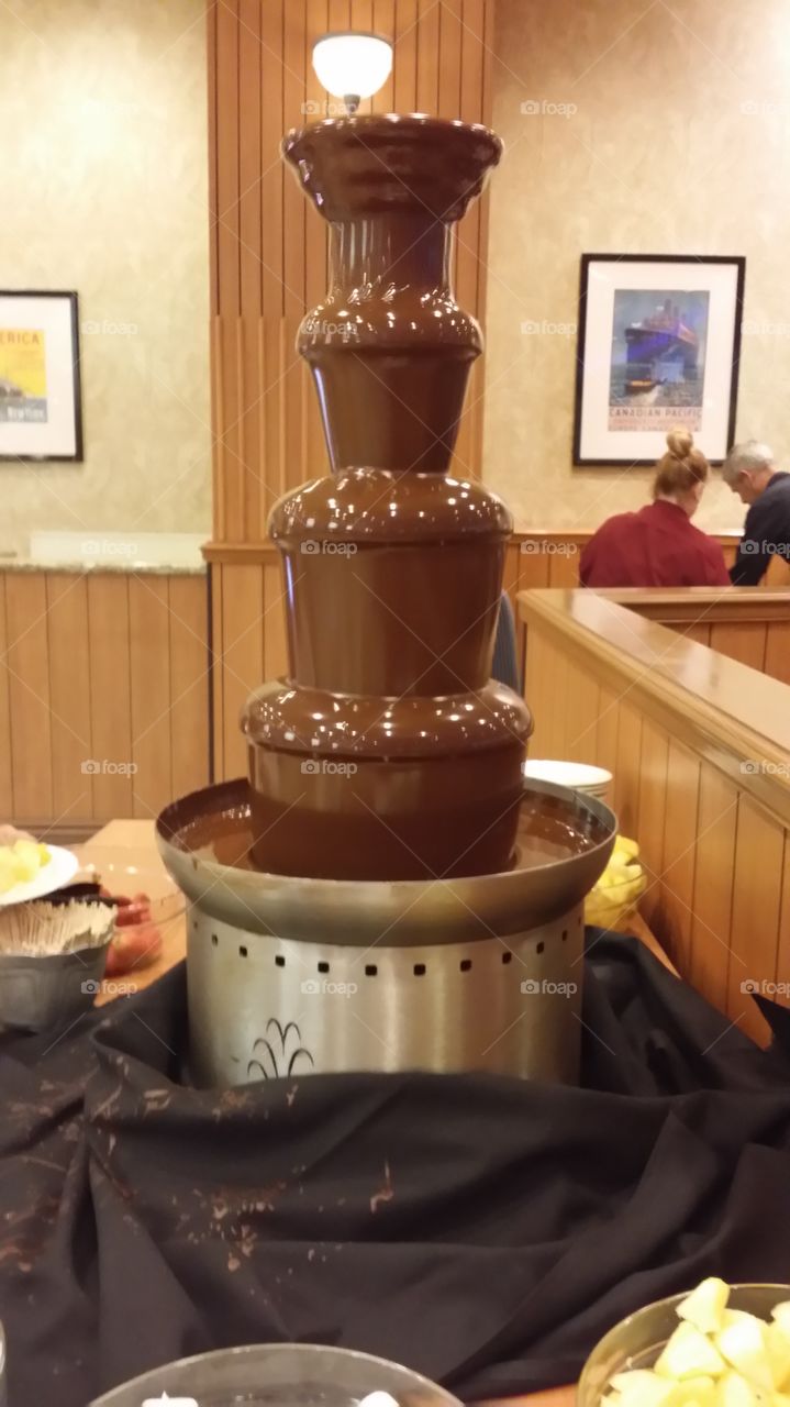 chocolate fountain