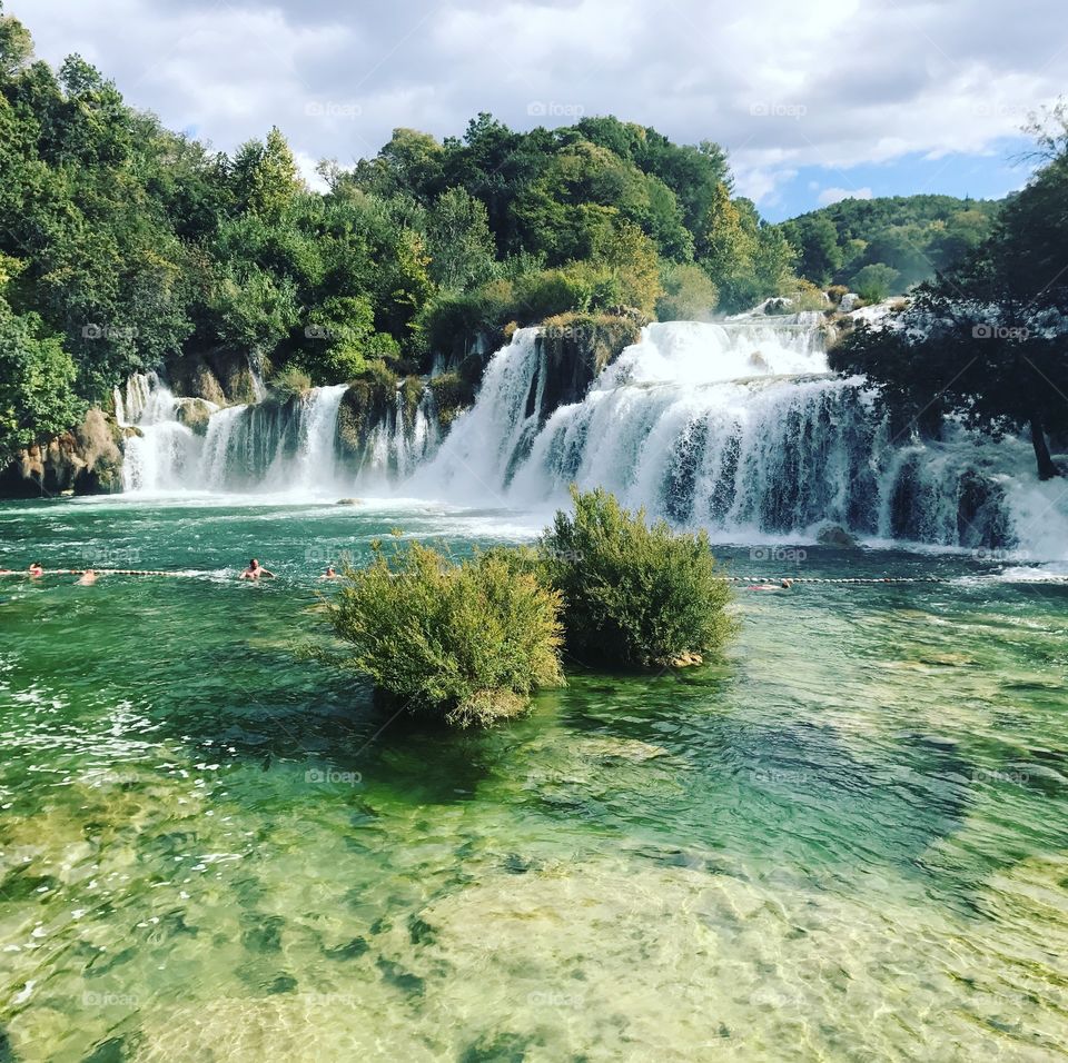 waterfall in croatia. Wasserfall in Kroatien.