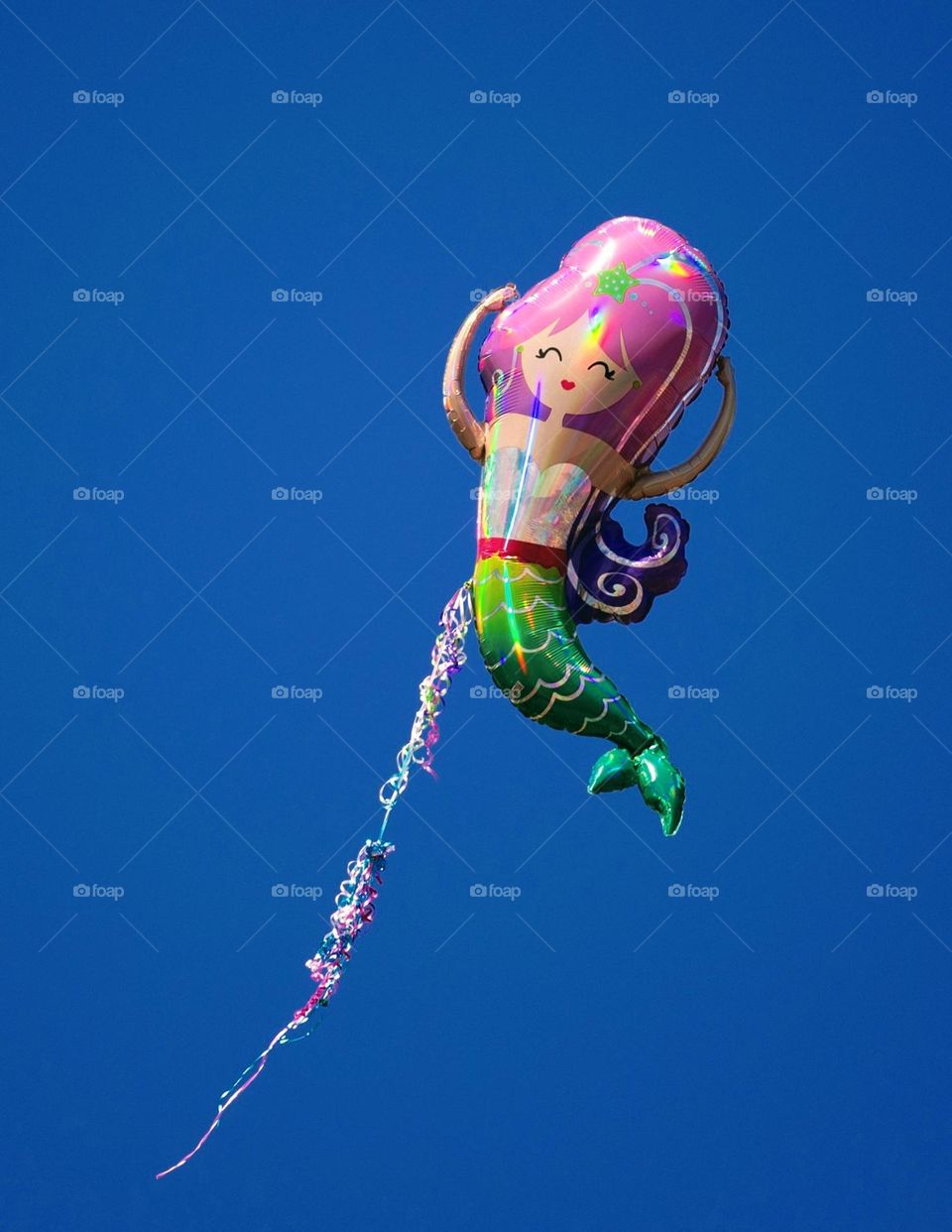 Floating mermaid balloon