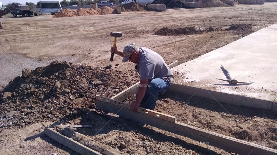 setting forms. setting forms for concrete