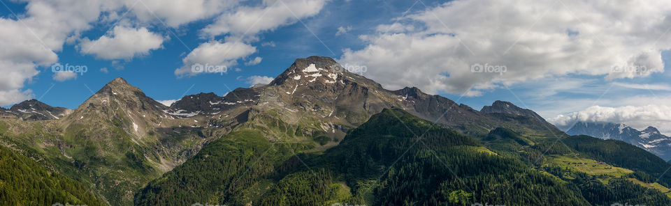 Peaks in the Swiss alps