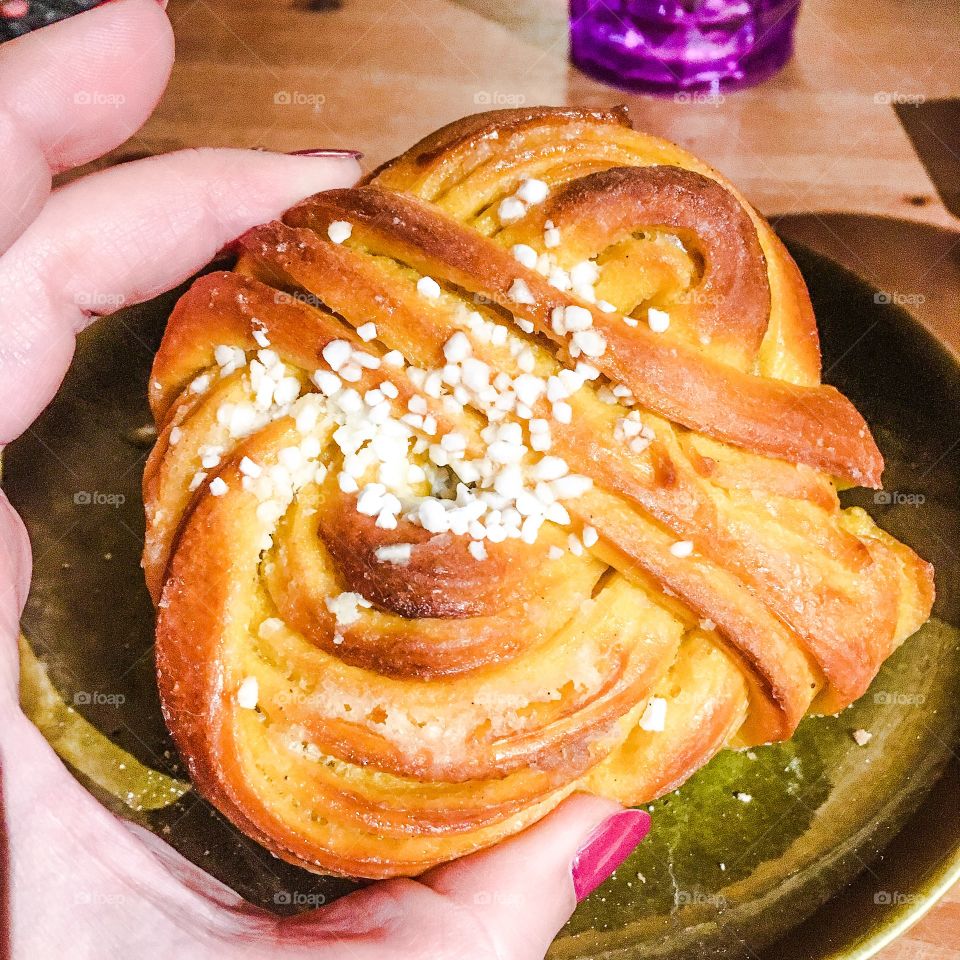 saffron bun