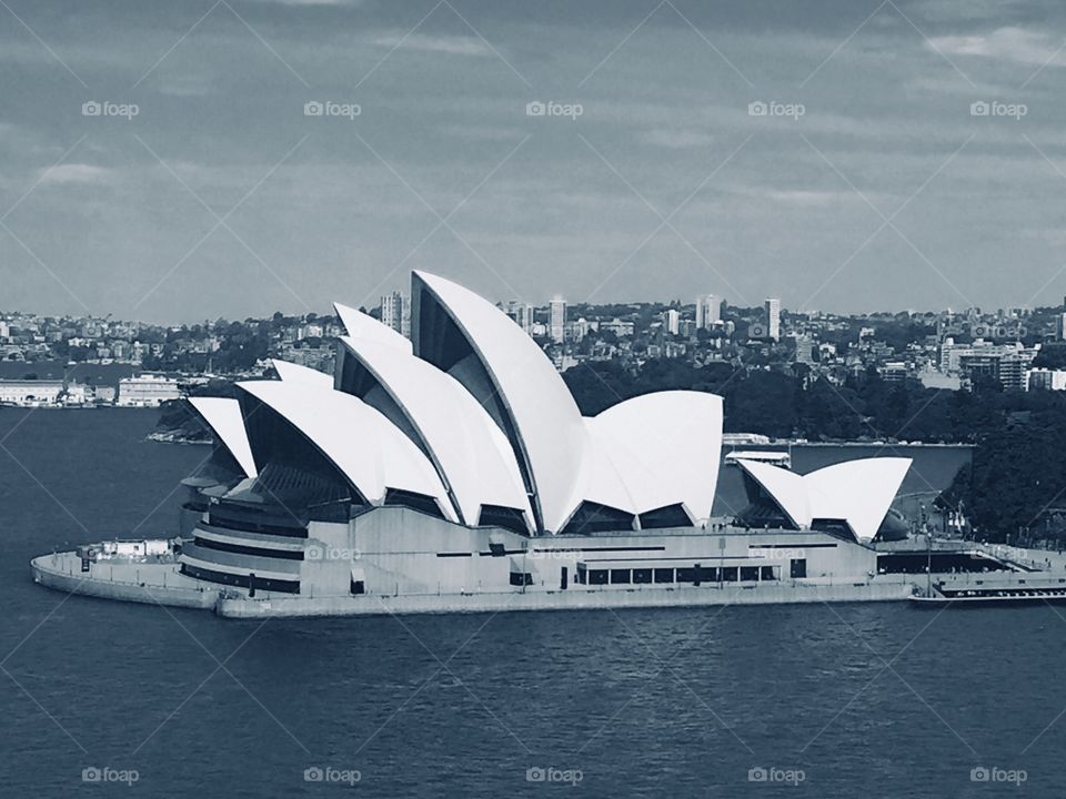 Overview of Sydney Opera House 