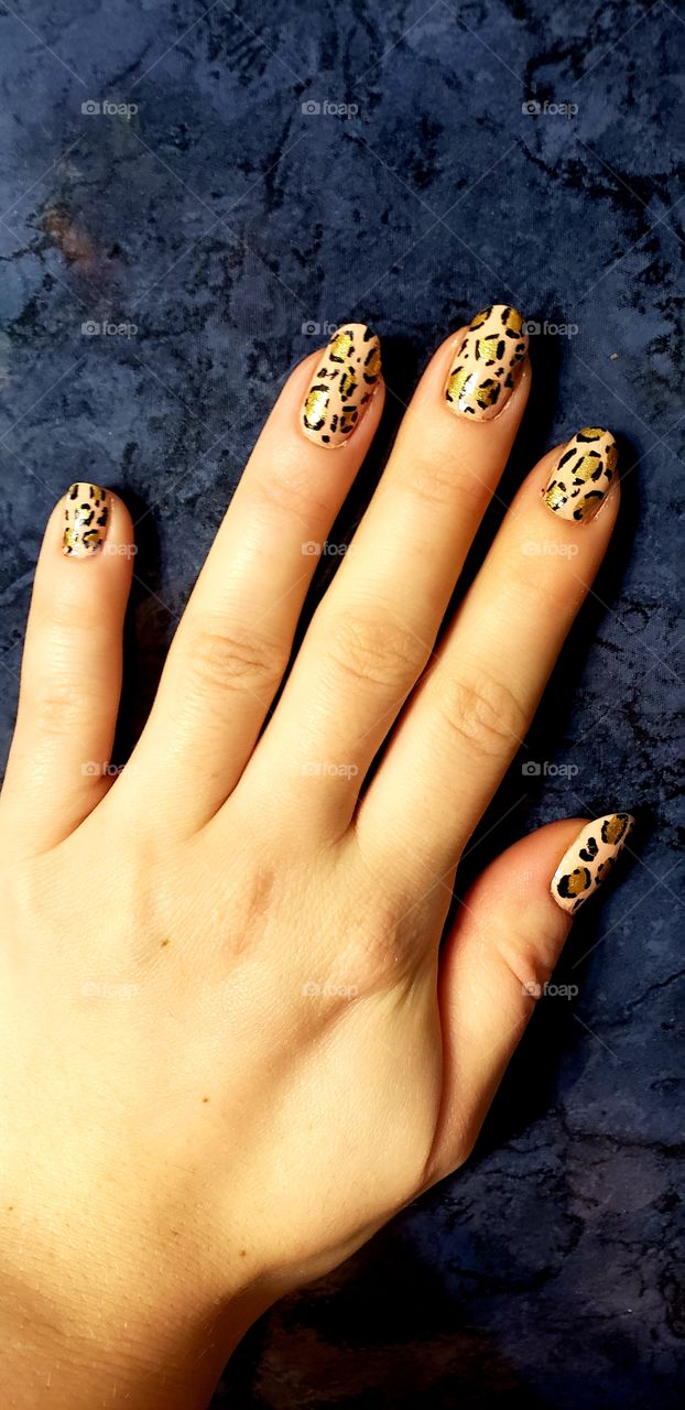 cheetah nails