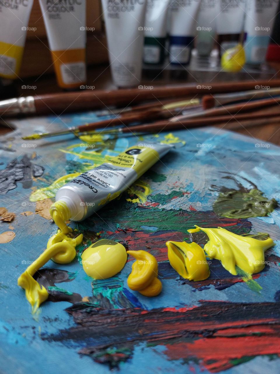 yellow acrylic paint