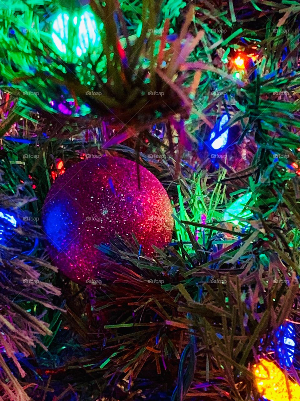Christmas tree glittery ball ornament