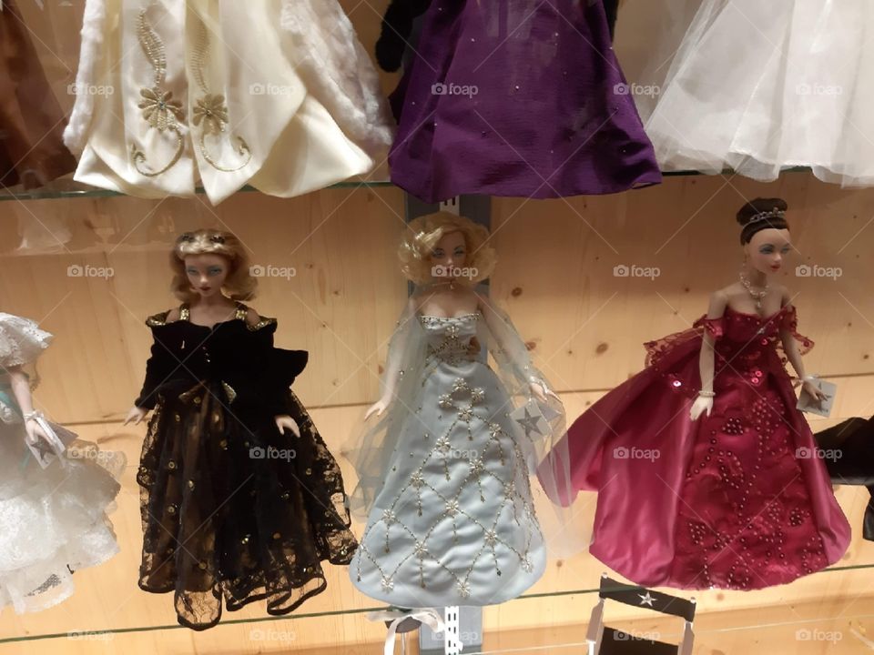 The magic world of dolls