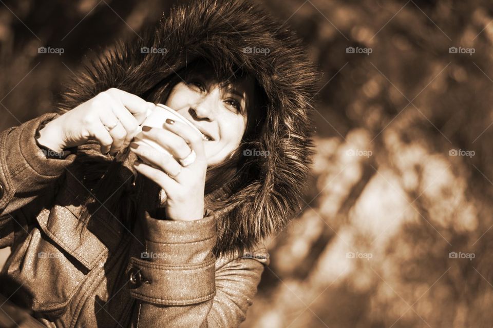 girl drinking coffee