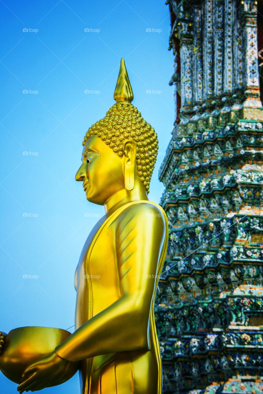 a golden Buddha statue, Bangkok, Thailand