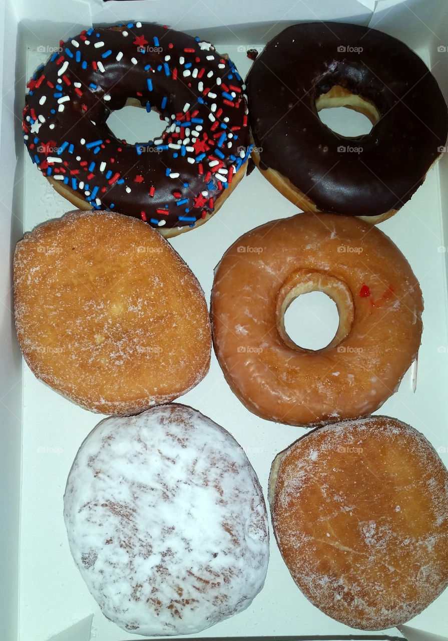 delicious donuts six pack