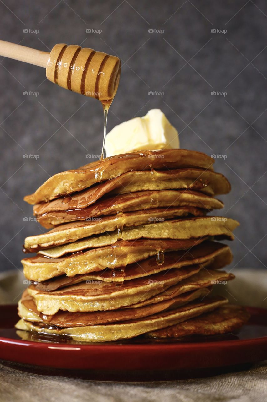 Pancakes with honey and butter 