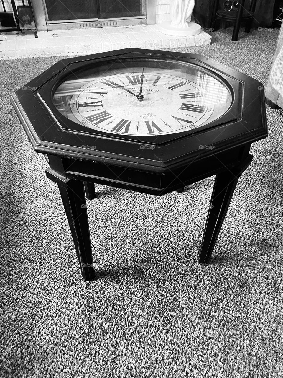 Clock table in black and white