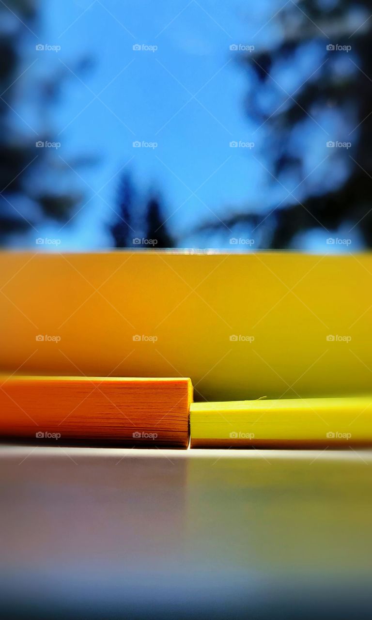 yellow and orange sticky notes