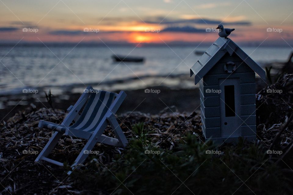 Miniature beachhut & sunchair on the beach