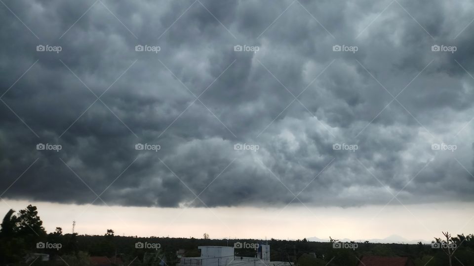 This sky is very dark and start rain closeup click...
