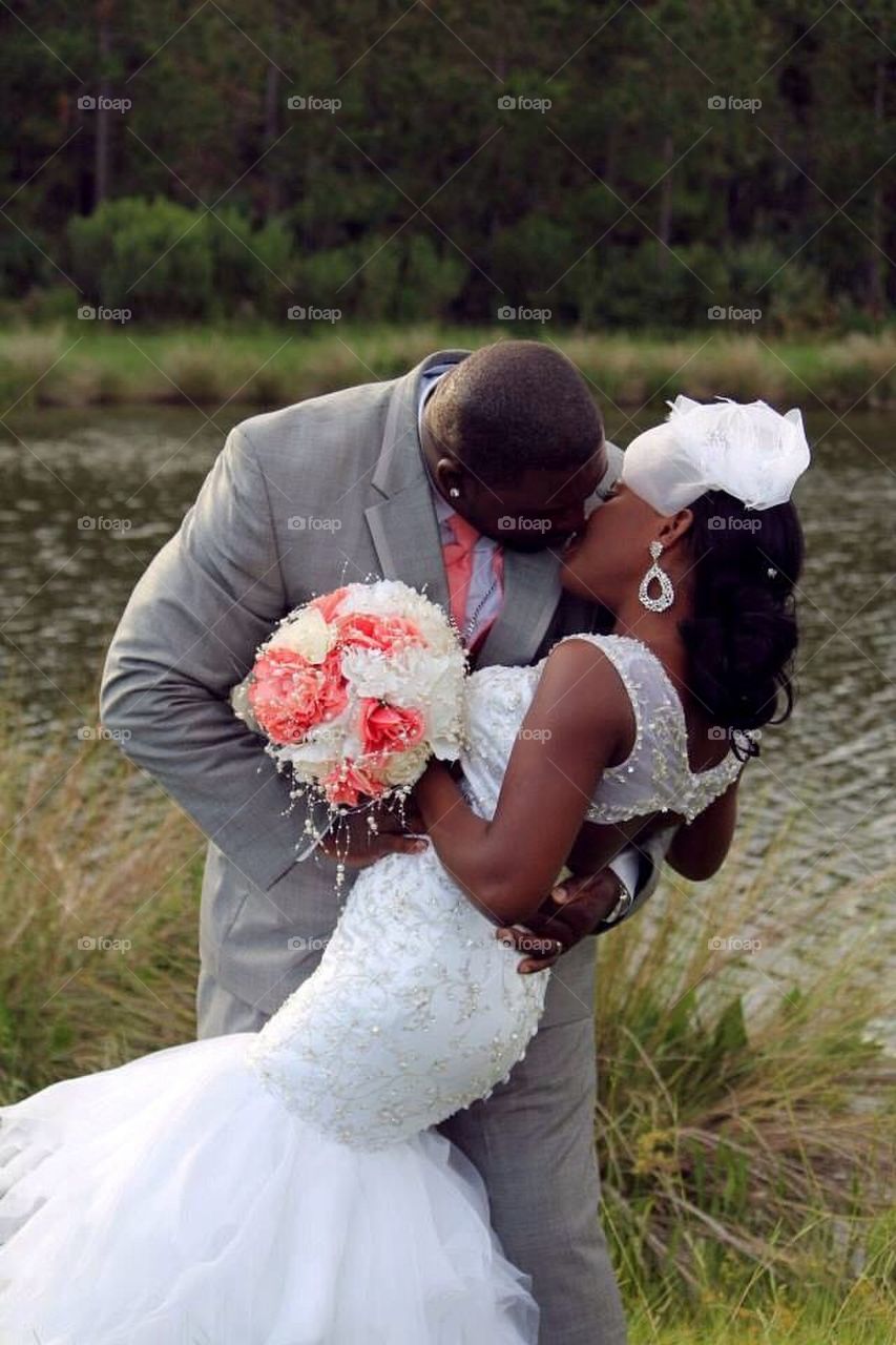 Sweet wedding kisses