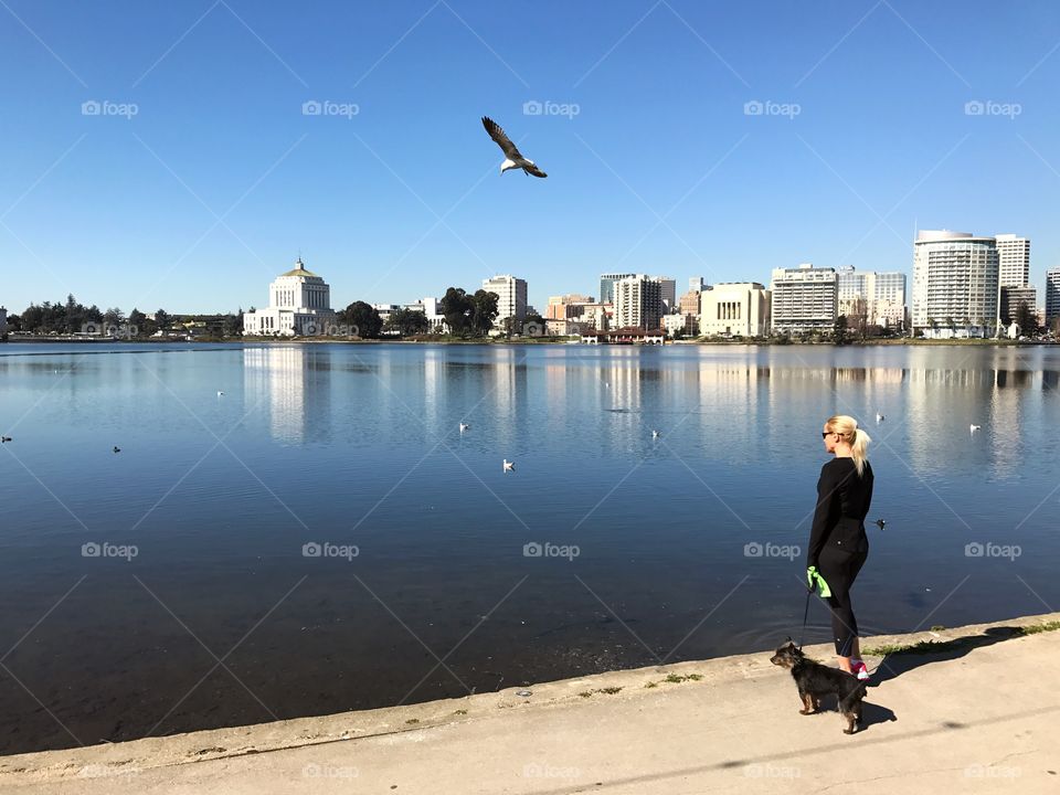 Do walking on Lake Merritt, Oakland