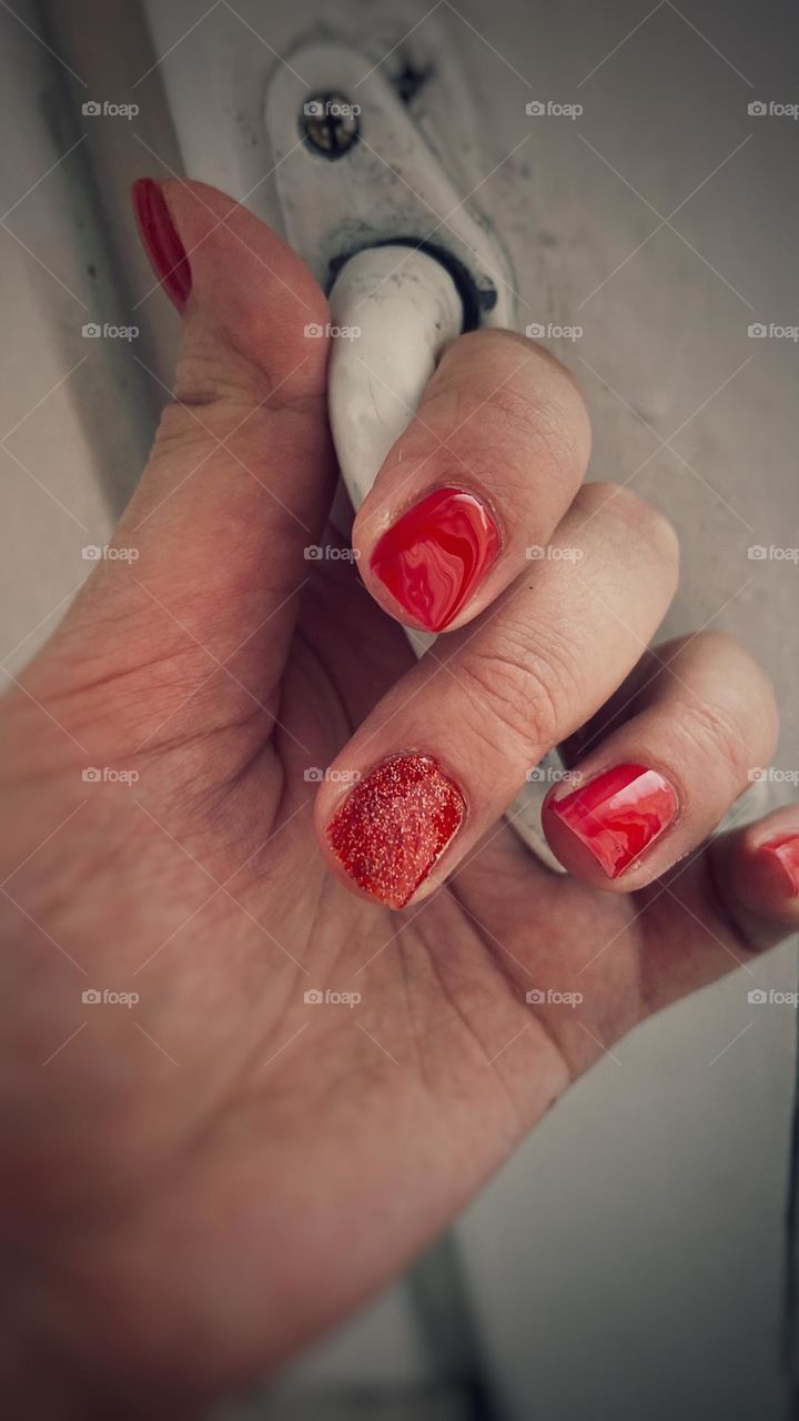 Red nails
