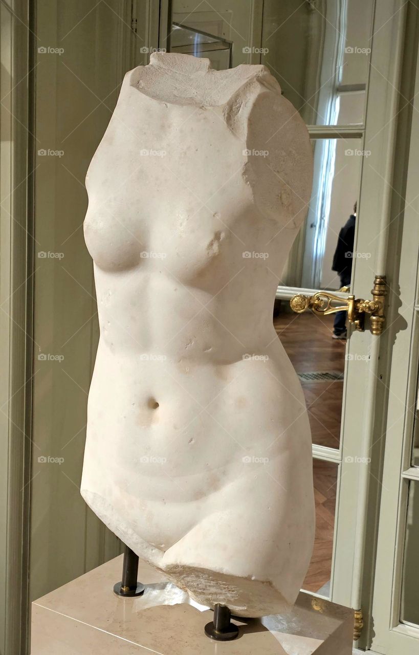 sculpture grecque à Paris