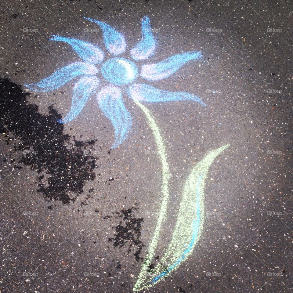 Sidewalk chalk flower 
