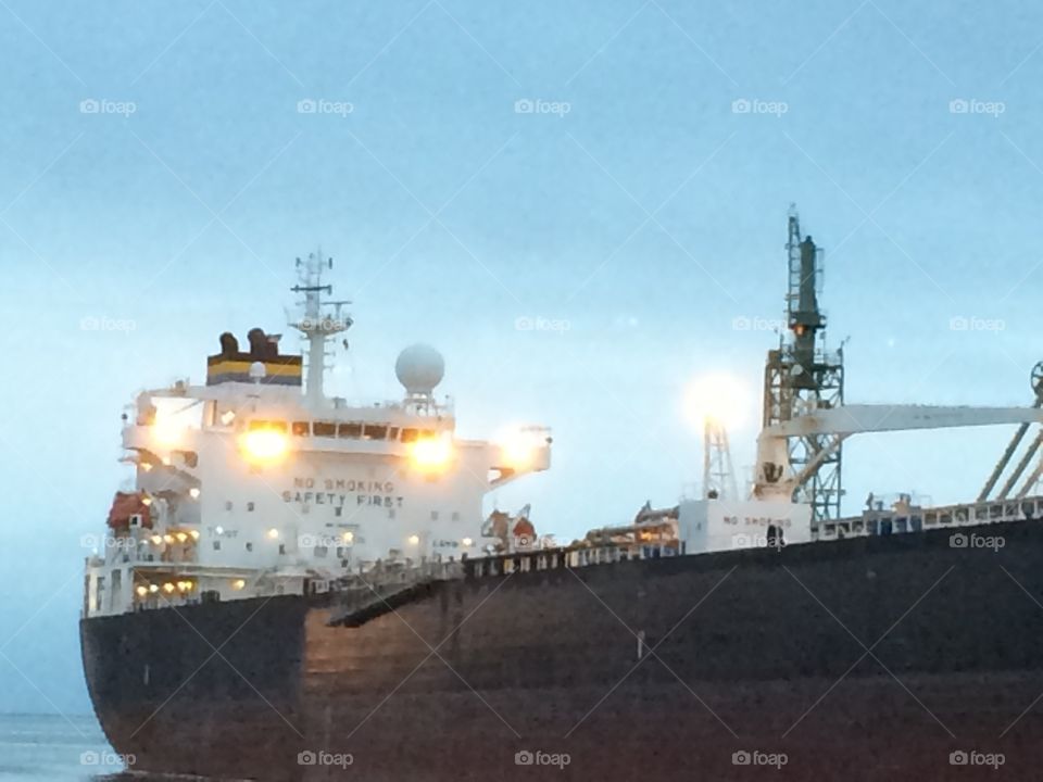 Port of Long Beach cargo ship 