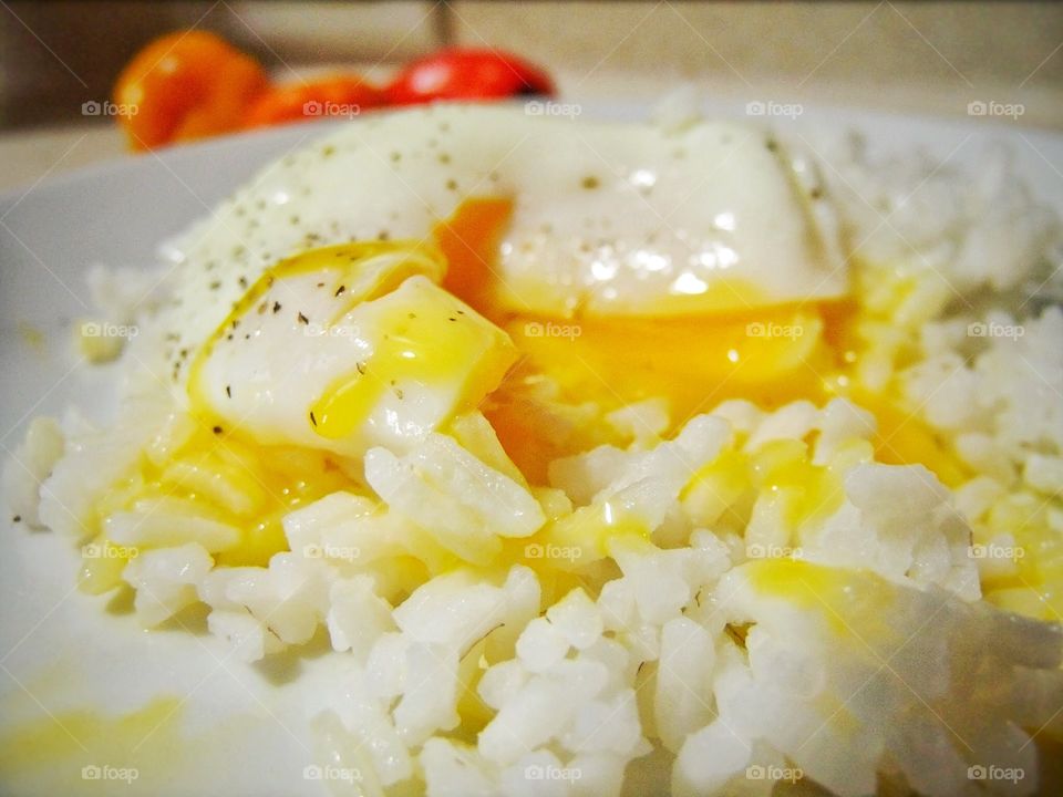 Egg over rice