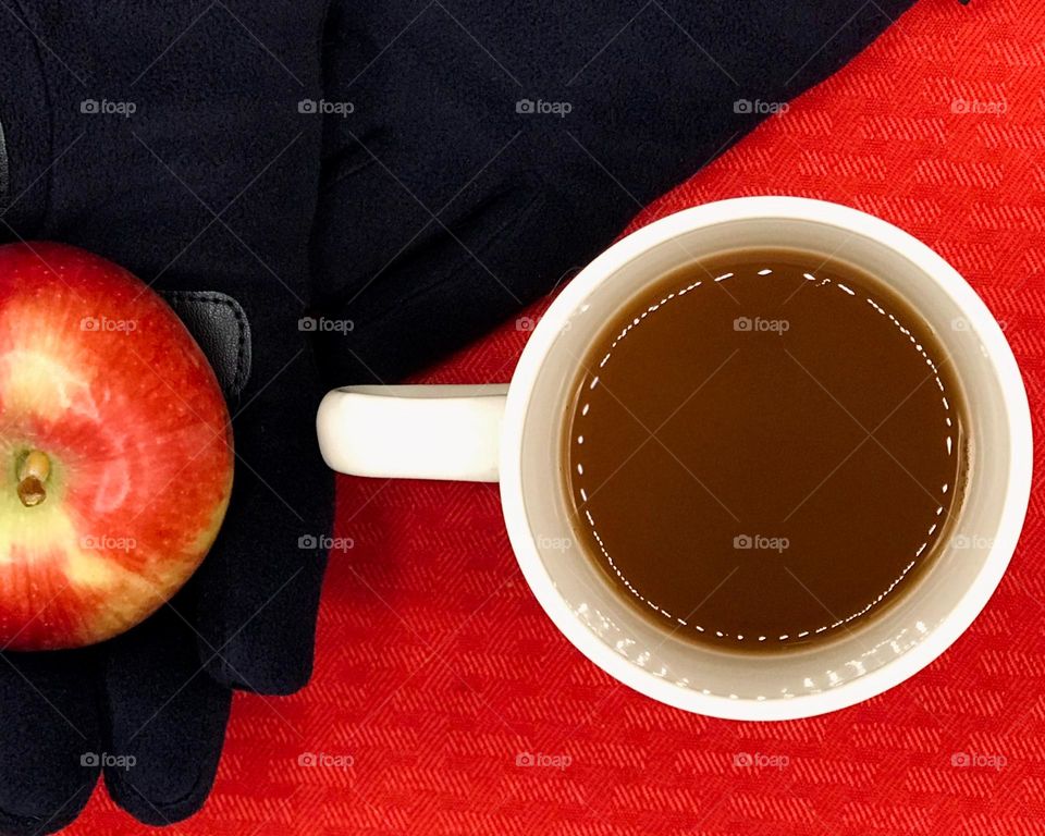 Apple Cider, apple, and gloves