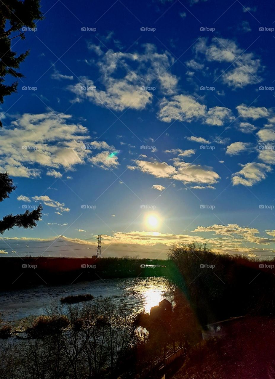 I saw a beautiful sky and I photographed it