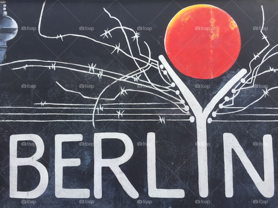 Berlin painting on Berlin Wall 