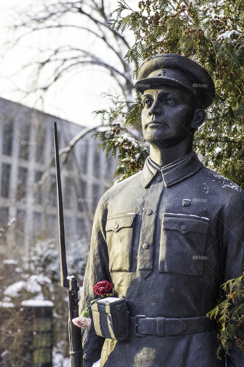 Statue of a soldier