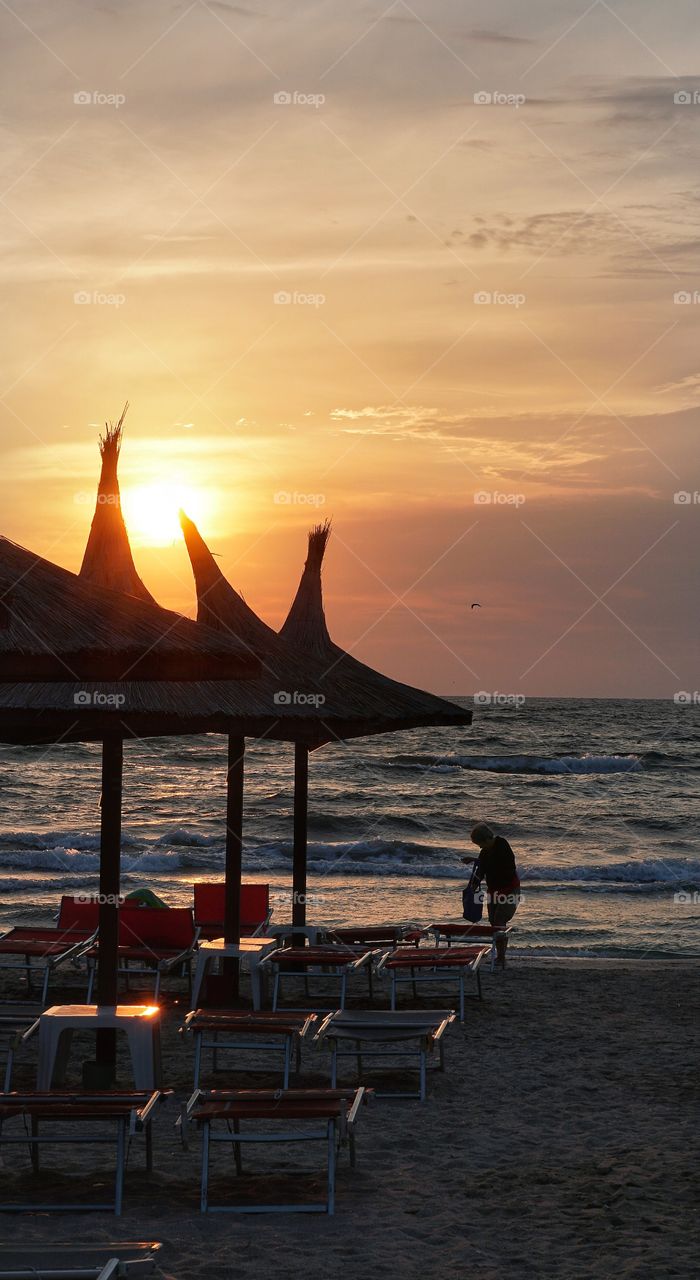 Early morning in Mamaia Resort in August  - estraub