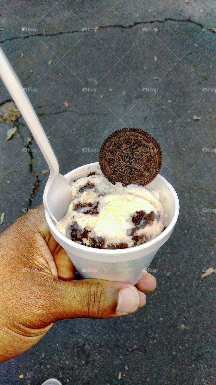Oreo cookie ice cream