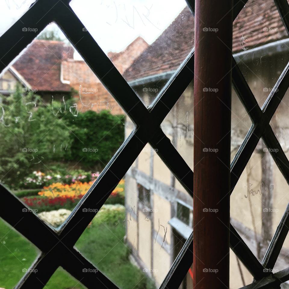 Window in Shakespeare's birthplace 